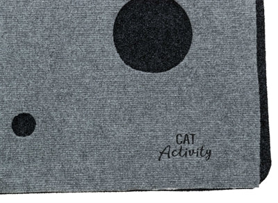 Trixie Katzen-Spielteppich grau – Katze spielt damit