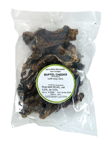 Petsnack Buffel Cheeks Büffelbacken Kausnack Nahaufnahme Stück – Hundesnack Büffelhaut robust langlebig