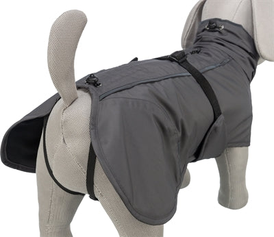 Trixie Hundemantel Limoux steingrau – Größenvergleich am Hund