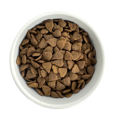 Budget Premium Lammfleisch Katzenkroketten – Nahaufnahme des Trockenfutters